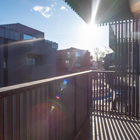 Dream Stay - Brand New Apartment With Balcony & Free Parking Talin Exterior foto