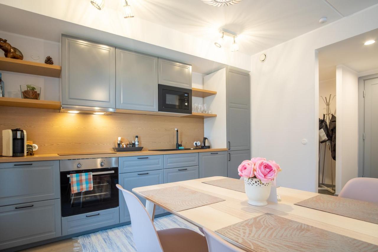 Dream Stay - Brand New Apartment With Balcony & Free Parking Talin Exterior foto