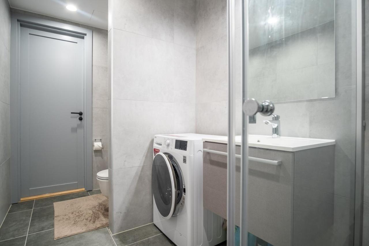 Dream Stay - Brand New Apartment With Balcony & Free Parking Talin Exterior foto